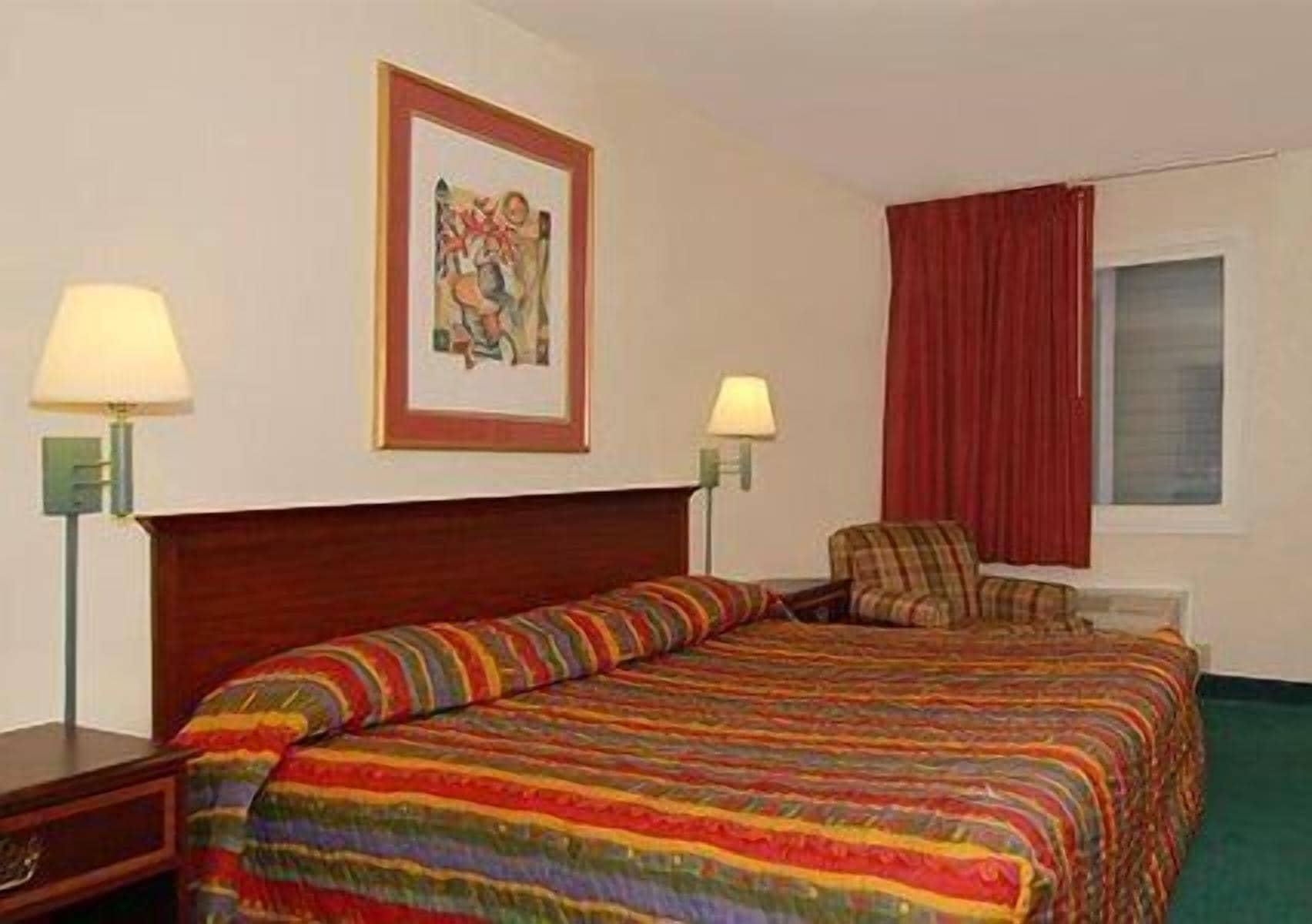 Econo Lodge Little Creek Норфолк Экстерьер фото