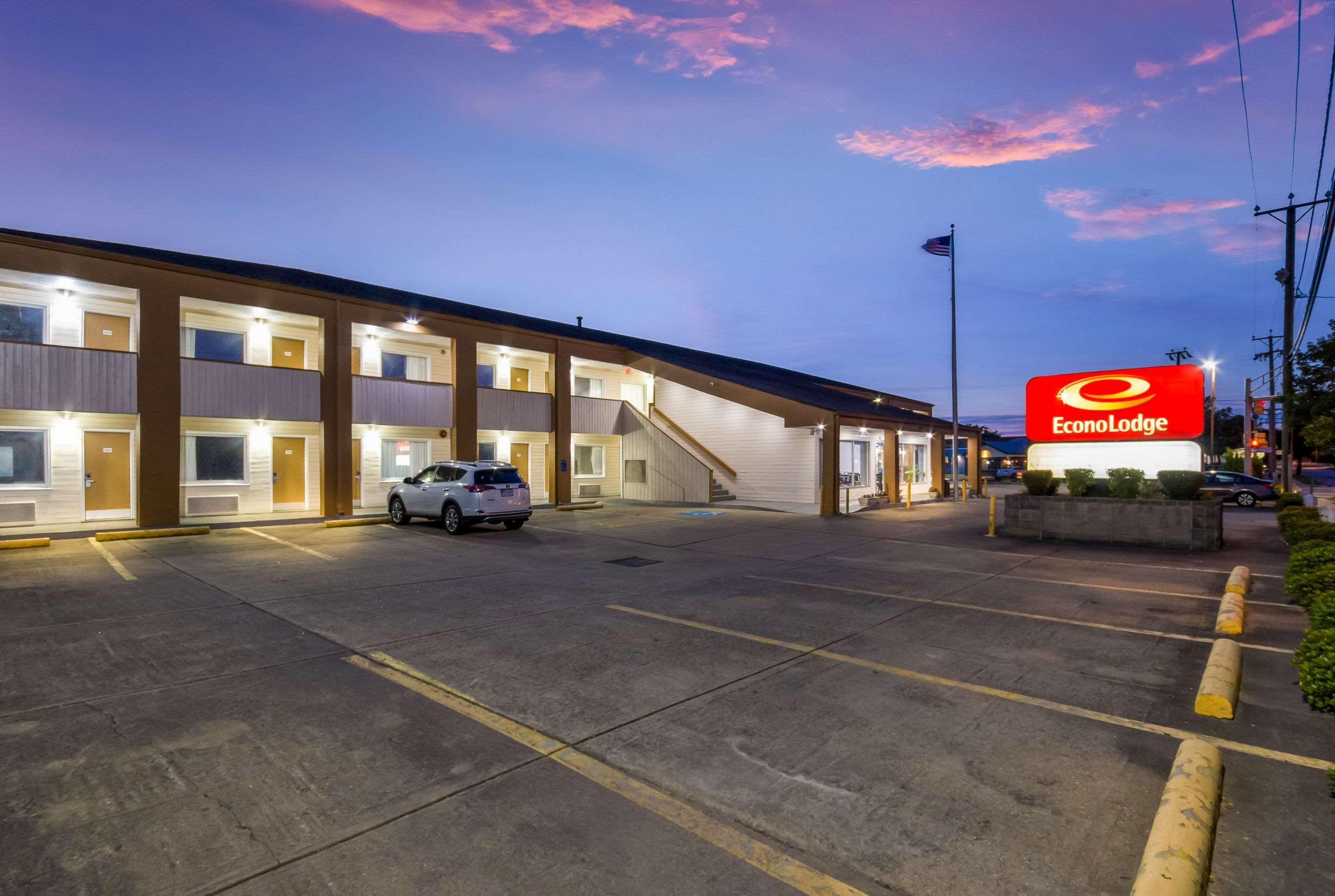 Econo Lodge Little Creek Норфолк Экстерьер фото