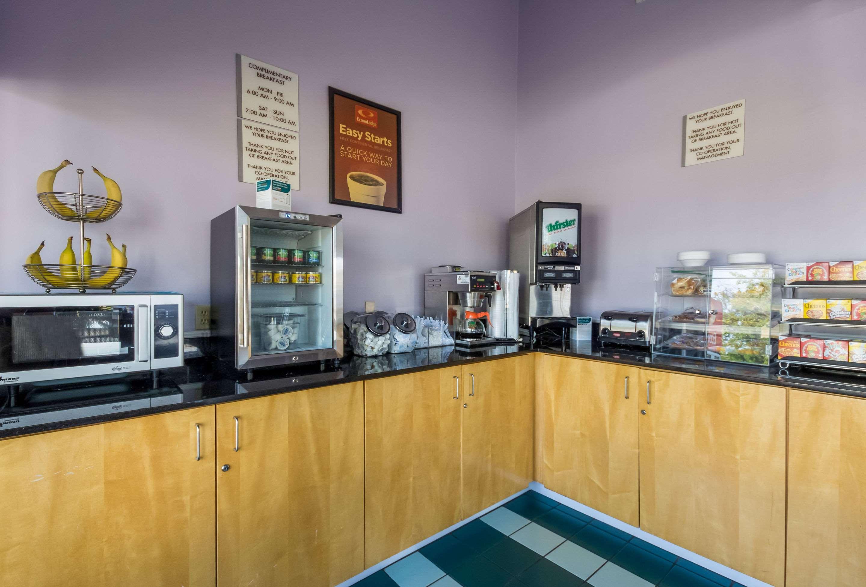 Econo Lodge Little Creek Норфолк Экстерьер фото